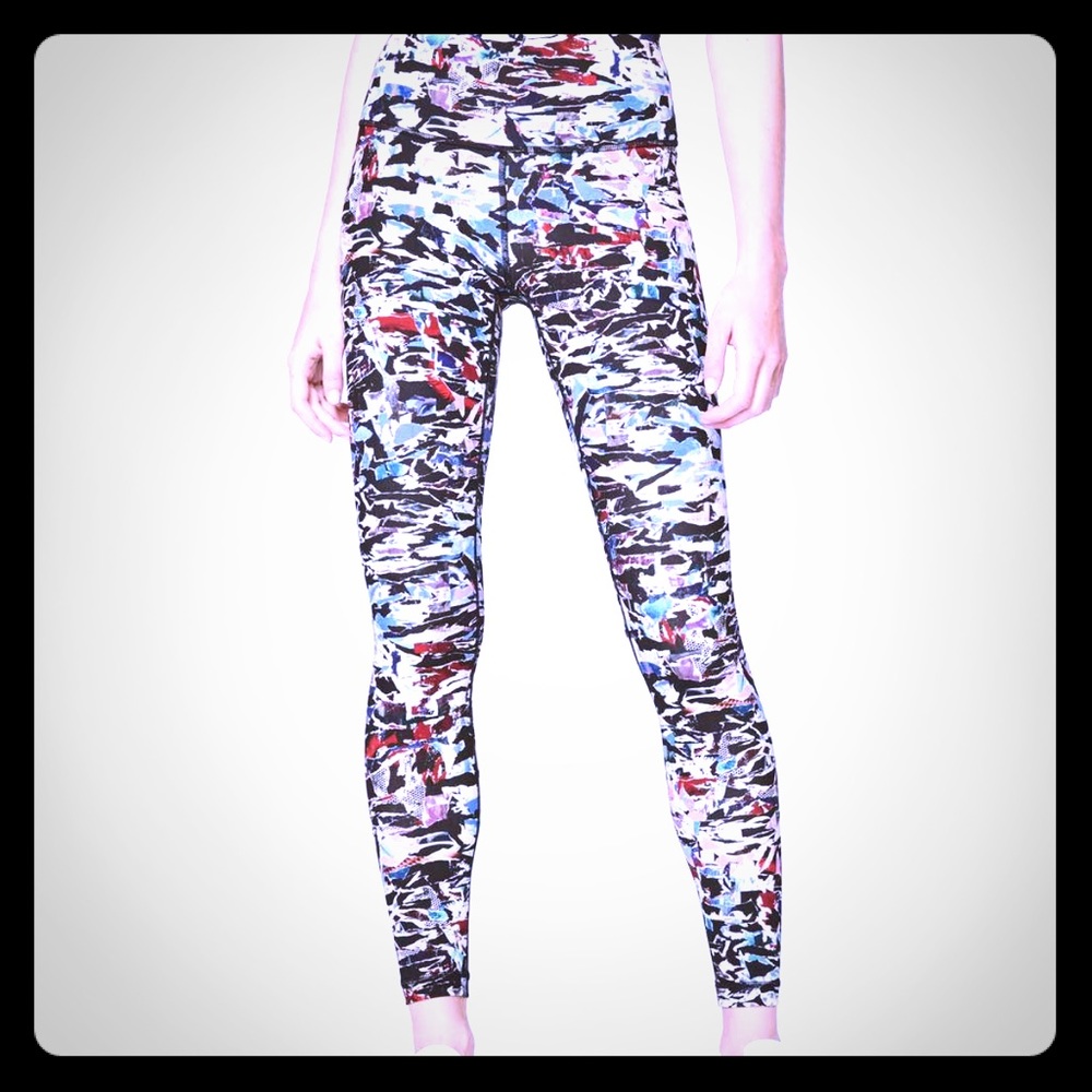 LULULEMON WUNDER UNDER SIZE 2